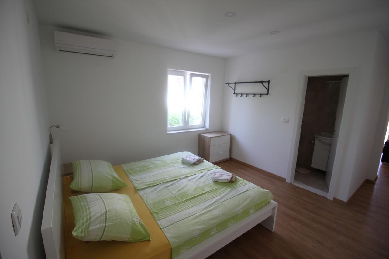 Apartments Marinko Stari Grad  Dış mekan fotoğraf